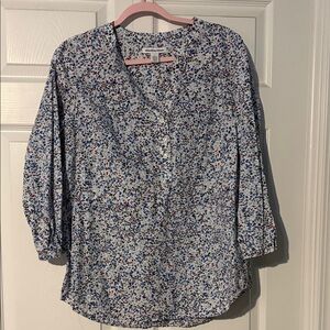 Amazon Essentials Blue and White Floral Blouse